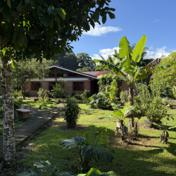 Costa Rica - El Jardin Sagrado 